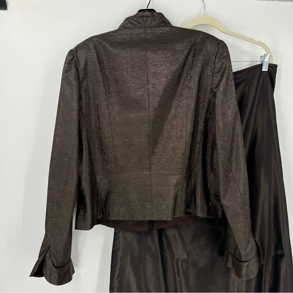 Carmen Marc Valvo 2 Piece MOTB Elegant Evening Wedding Attire Brown 16 - Picture 8 of 14